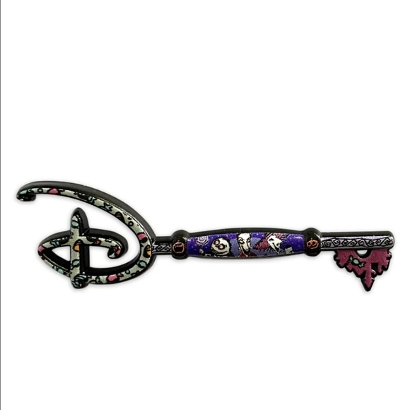 The Nightmare Before Christmas Collectible Key Pin - Picture 5 of 6